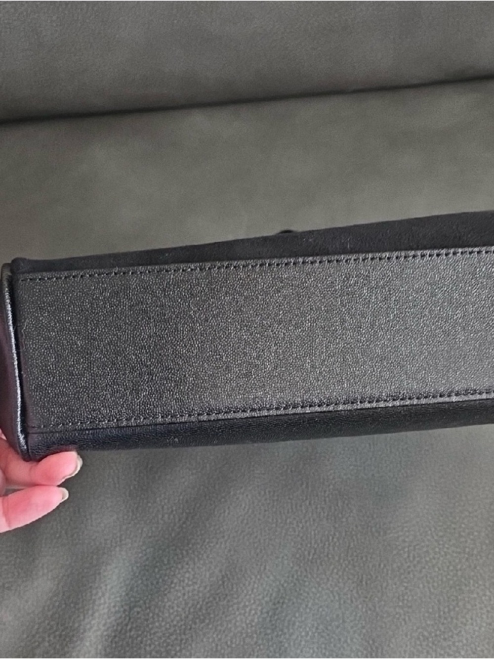 Burberrys Beauty/Fragrance Line Black Mini Bag - Picture 6 of 8